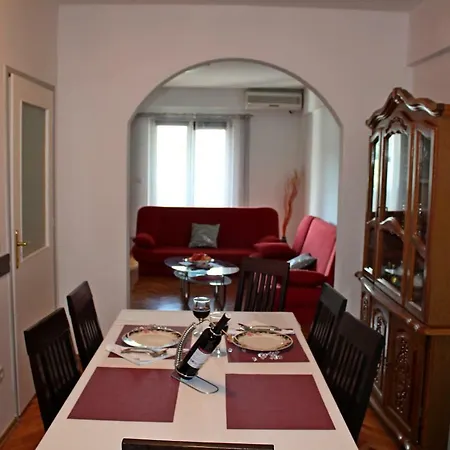 Apartman Mira Apartman